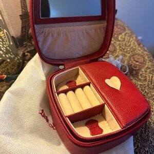 SUPERB CONDITION
Little Switzerland Red Leather Jewelry Box